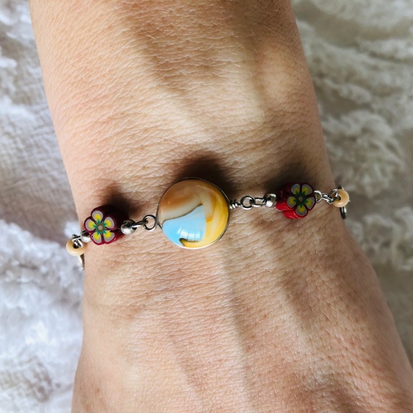 Jewelry - Dainty artsy bracelet